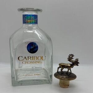 Caribou Crossing Clear Glass Whisky Decanter with Gold Tone Stopper